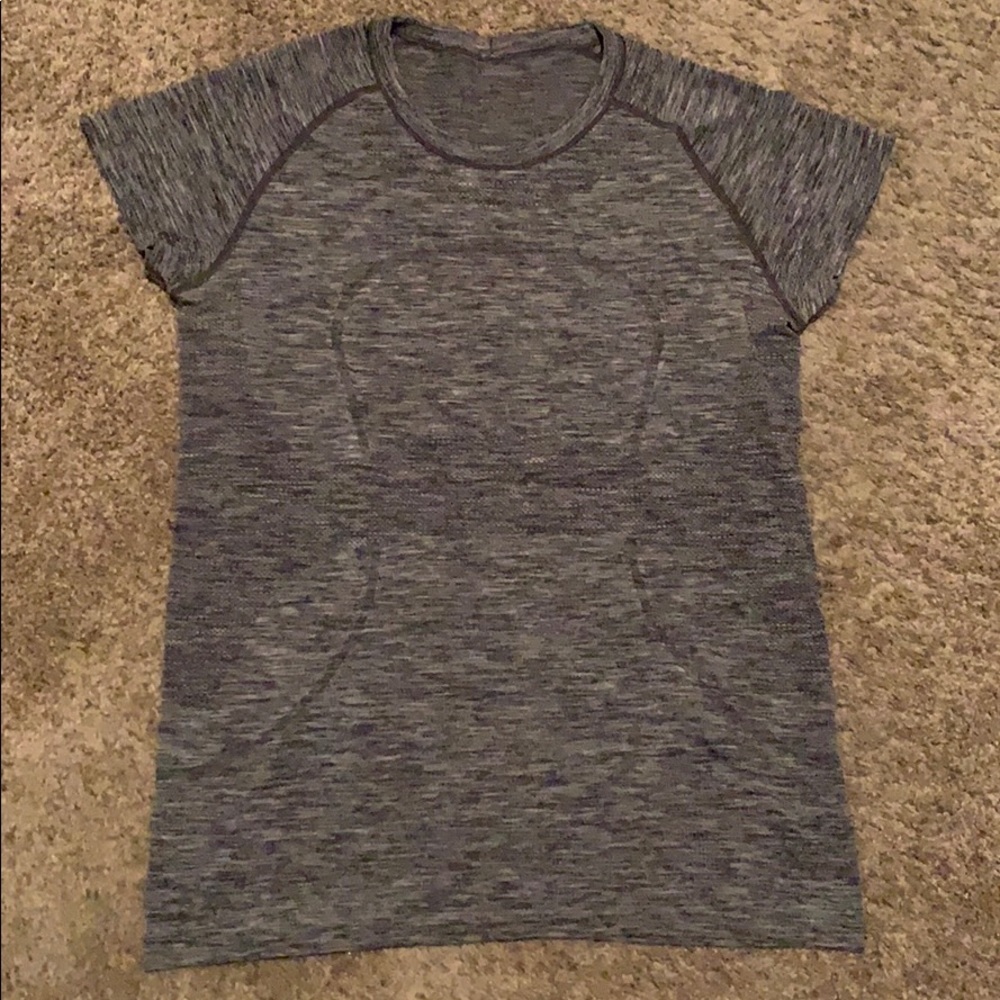 LULU LEMON grey top